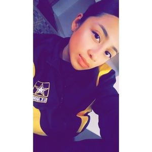 Meet your Posher, Carolina